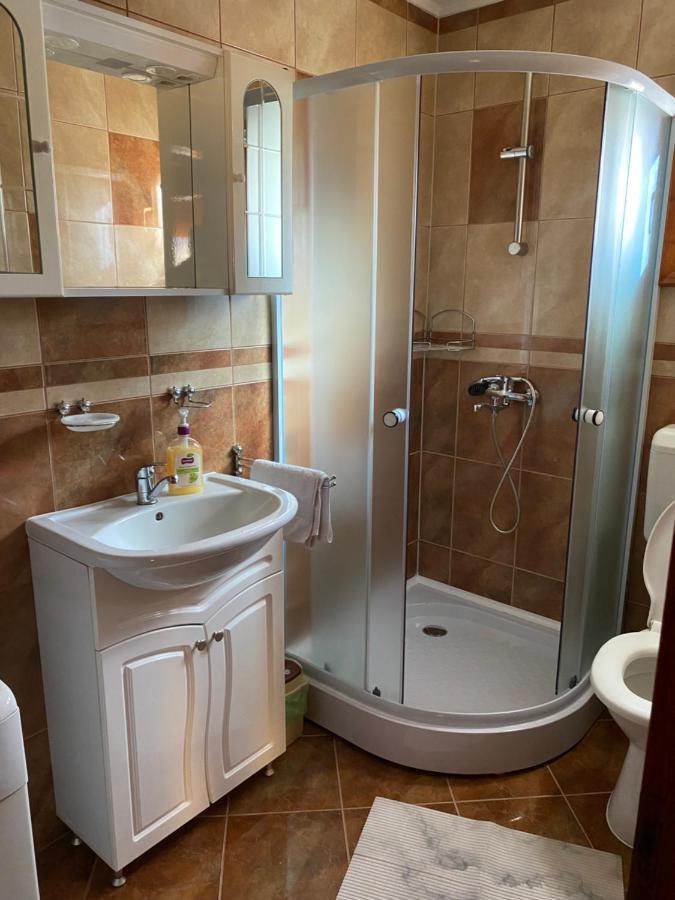 Csabi & Edi Vendeghaz Villa Sub Cetate Екстериор снимка